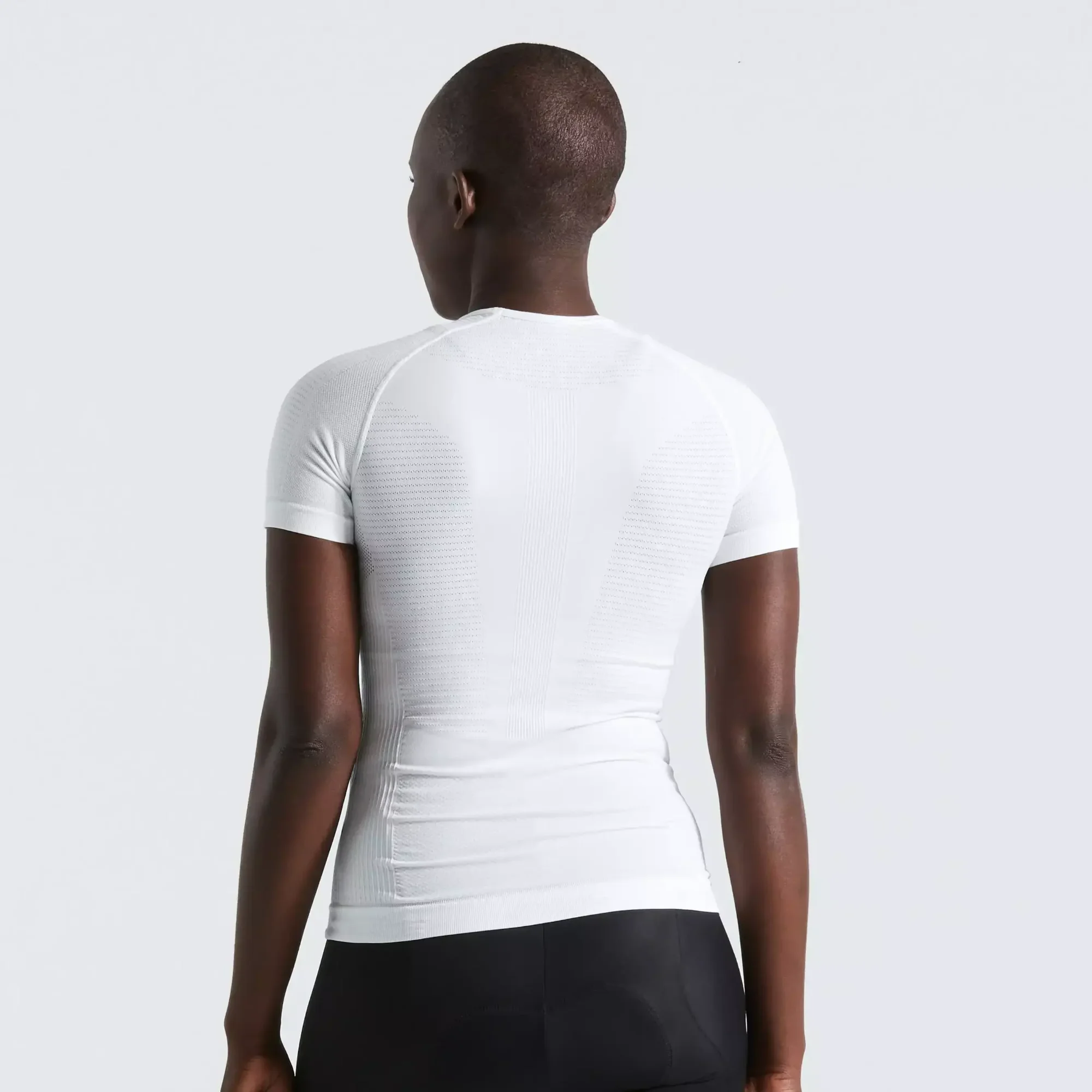 64122-010_APP_SEAMLESS-LIGHT-BASELAYER-SS-WMN-WHT-S-M_BACK women's seamless light short sleeve base layer