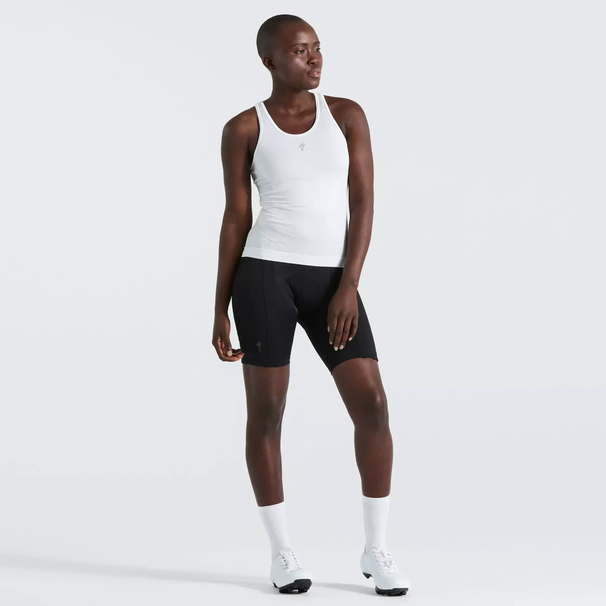 64122-030_APP_SEAMLESS-LIGHT-BASELAYER-SVL-WMN-WHT-S-M_HERO women's seamless light sleeveless base layer