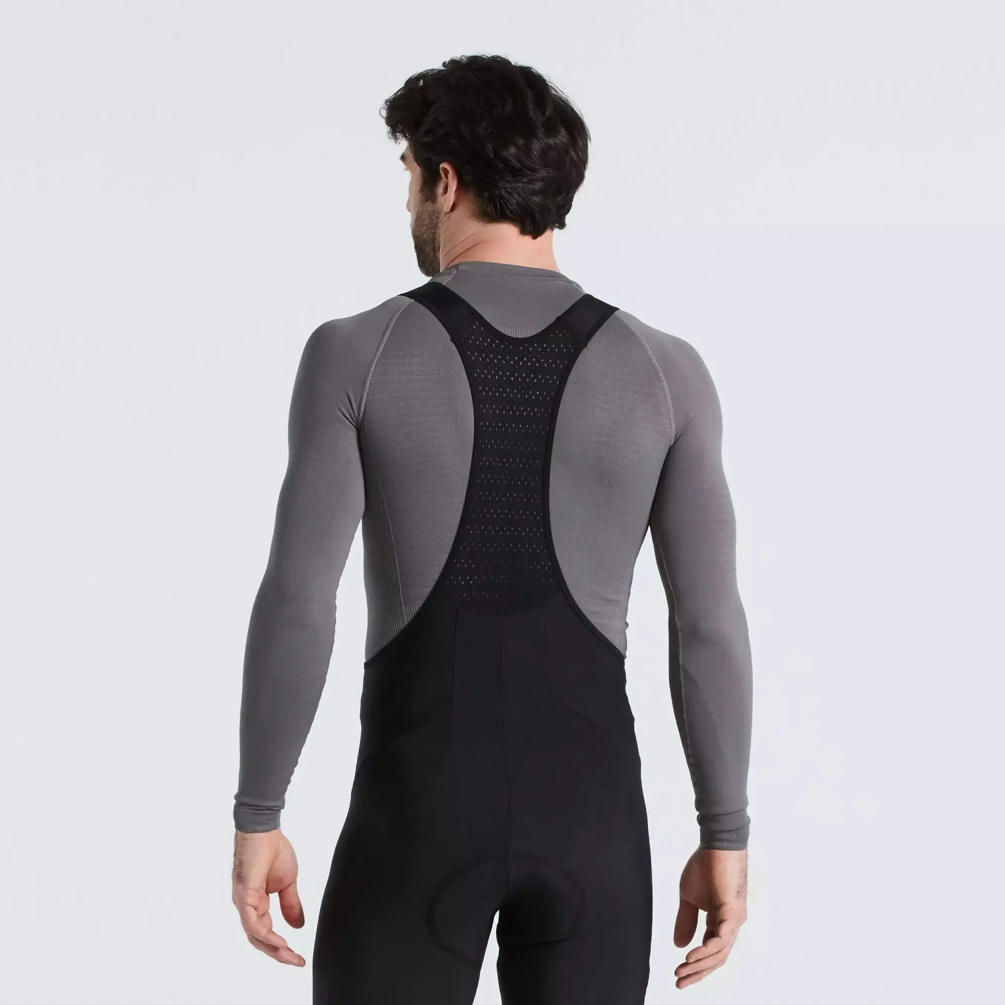 64122-080_APP_SEAMLESS-BASELAYER-LS-MEN-GRY-S-M_BACK men’s seamless long sleeve base layer