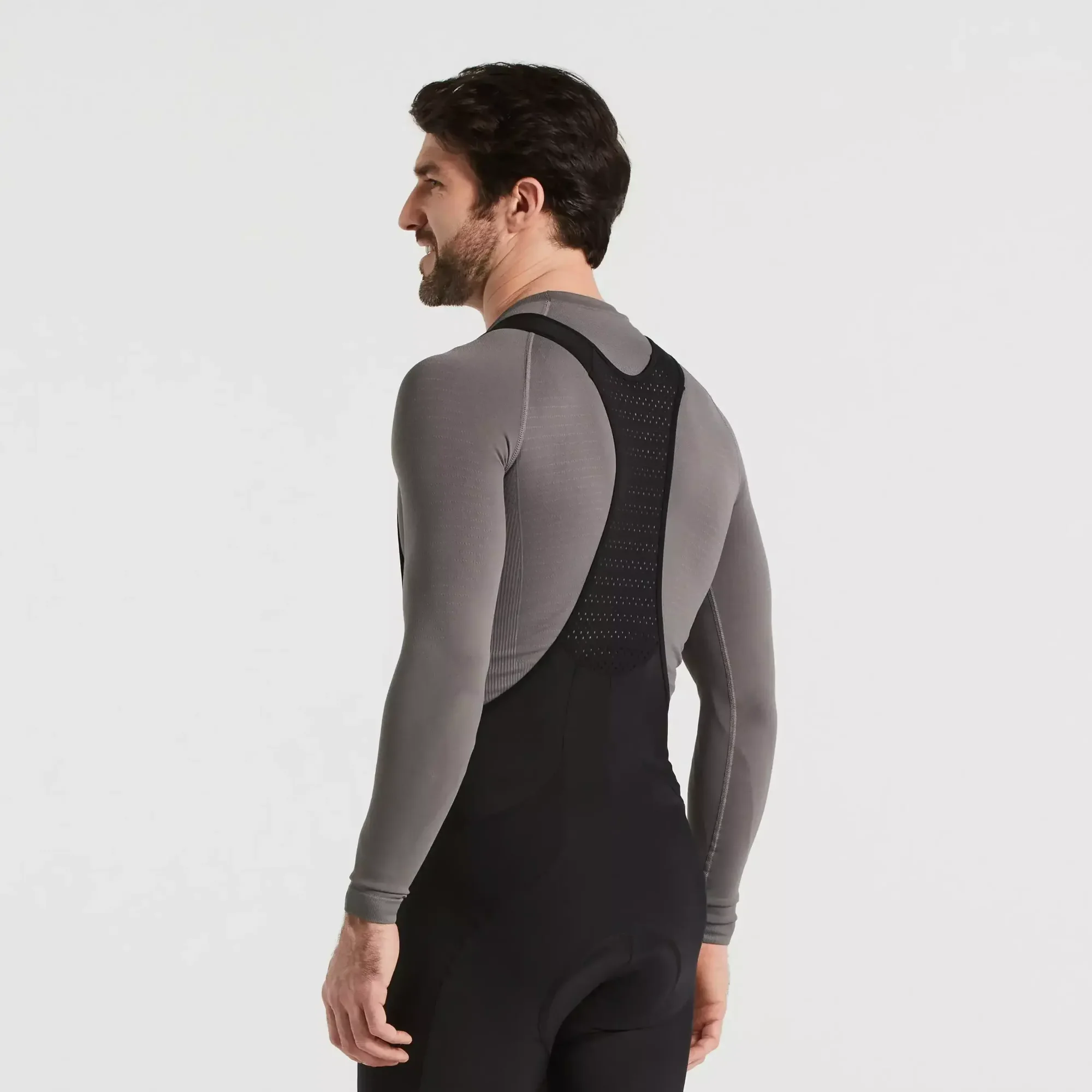 64122-080_APP_SEAMLESS-BASELAYER-LS-MEN-GRY-S-M_REAR-3-4 men’s seamless long sleeve base layer