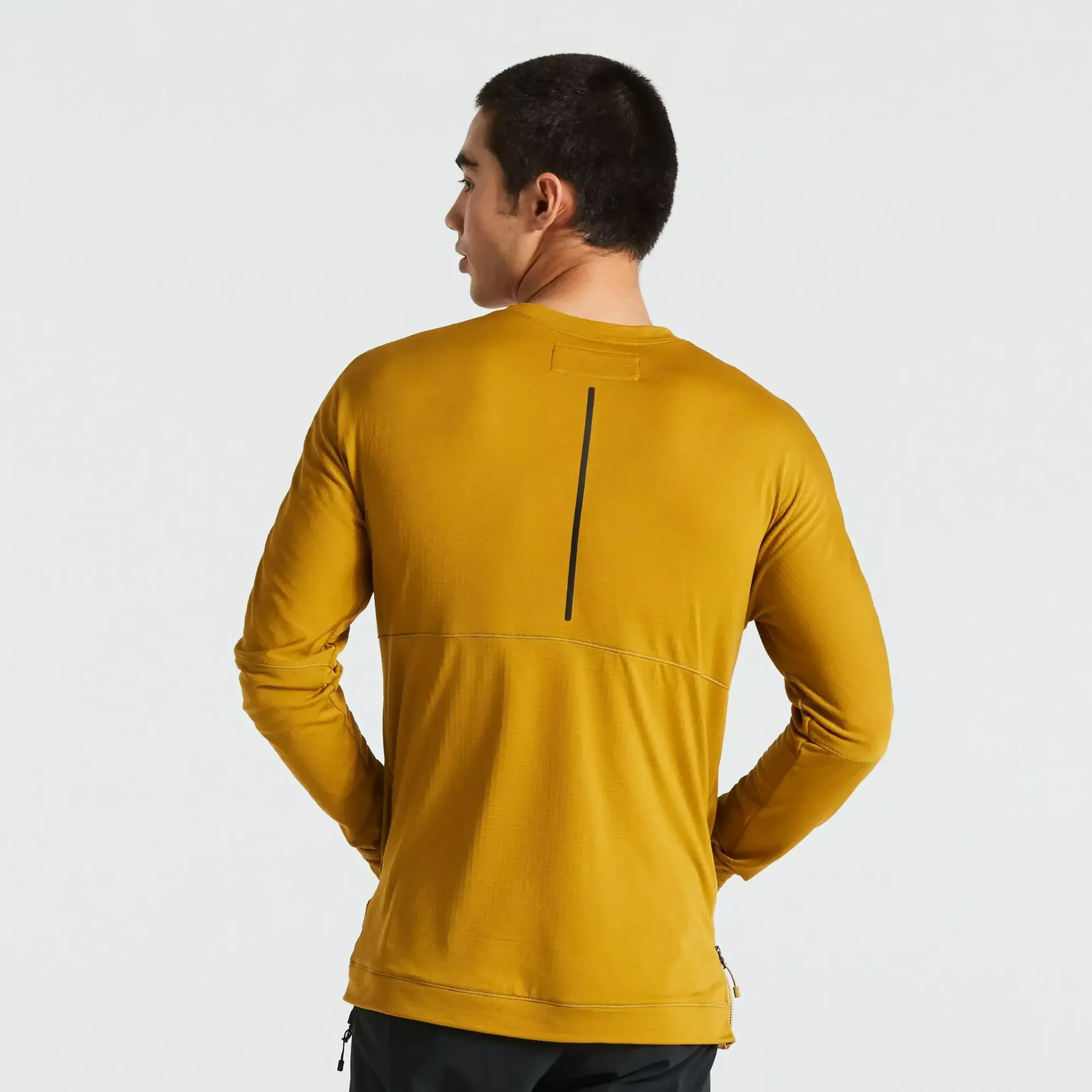 64123-650_APP_TRAIL-POWERGRID-JERSEY-LS-MEN-HRVGLD_BACK men's trail thermal jersey