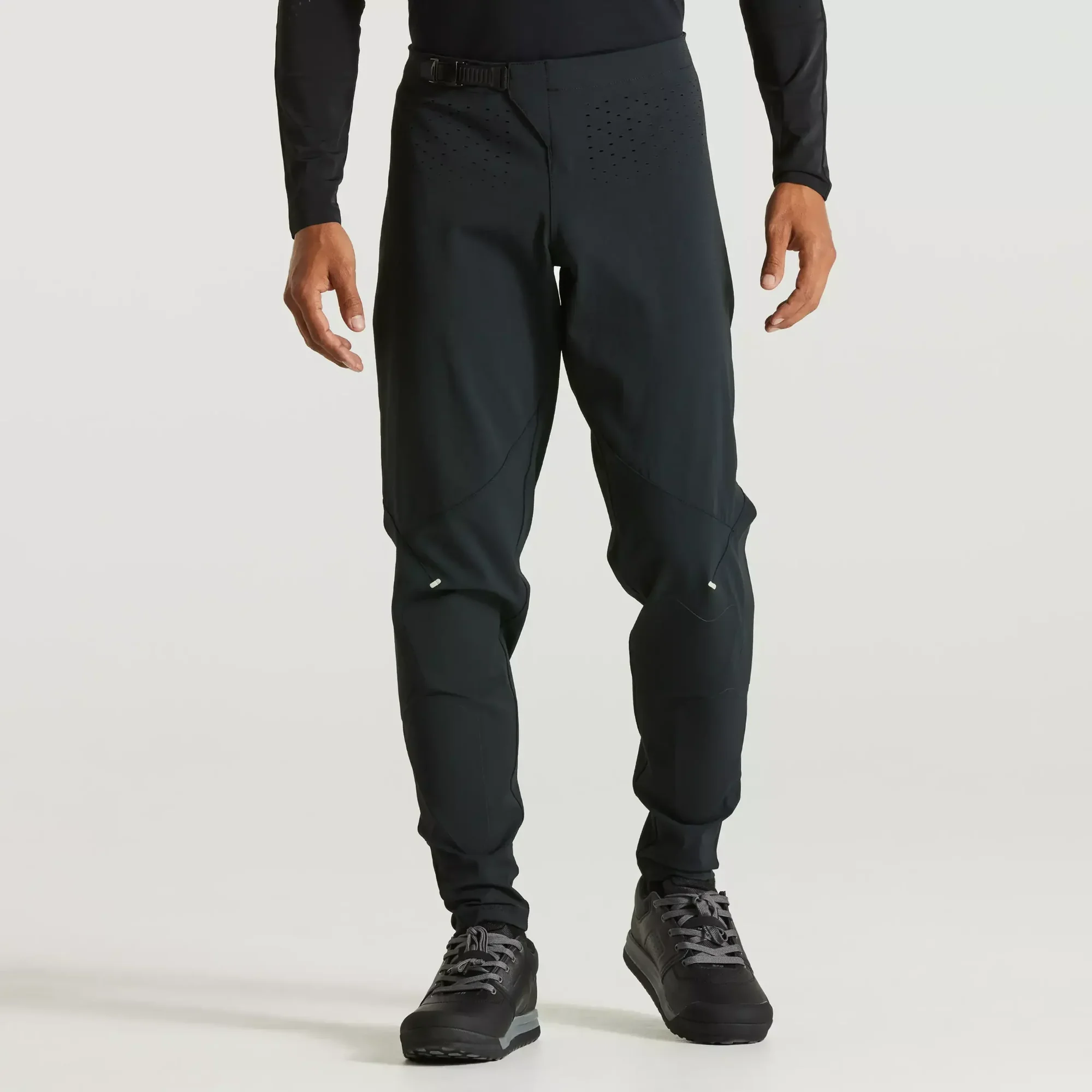 64222-090_APP_GRAVITY-PANT-BLK-32_FRONT 64222 090 app gravity pant blk 32 front