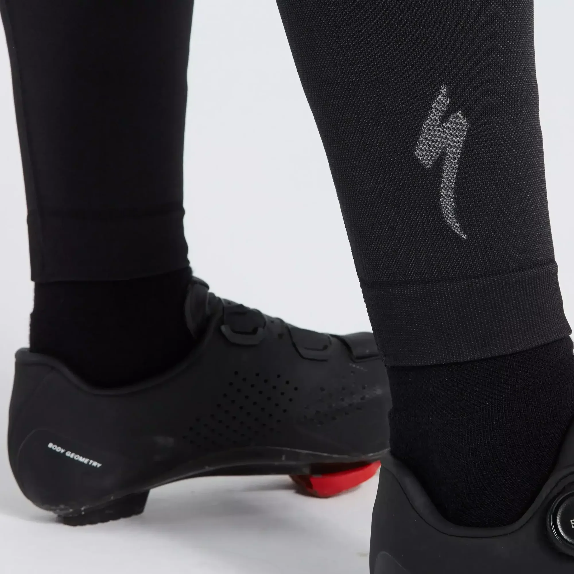 64322-240_APP_SEAMLESS-LEG-WARMER-BLK-M-L_DETAIL1 seamless leg warmers