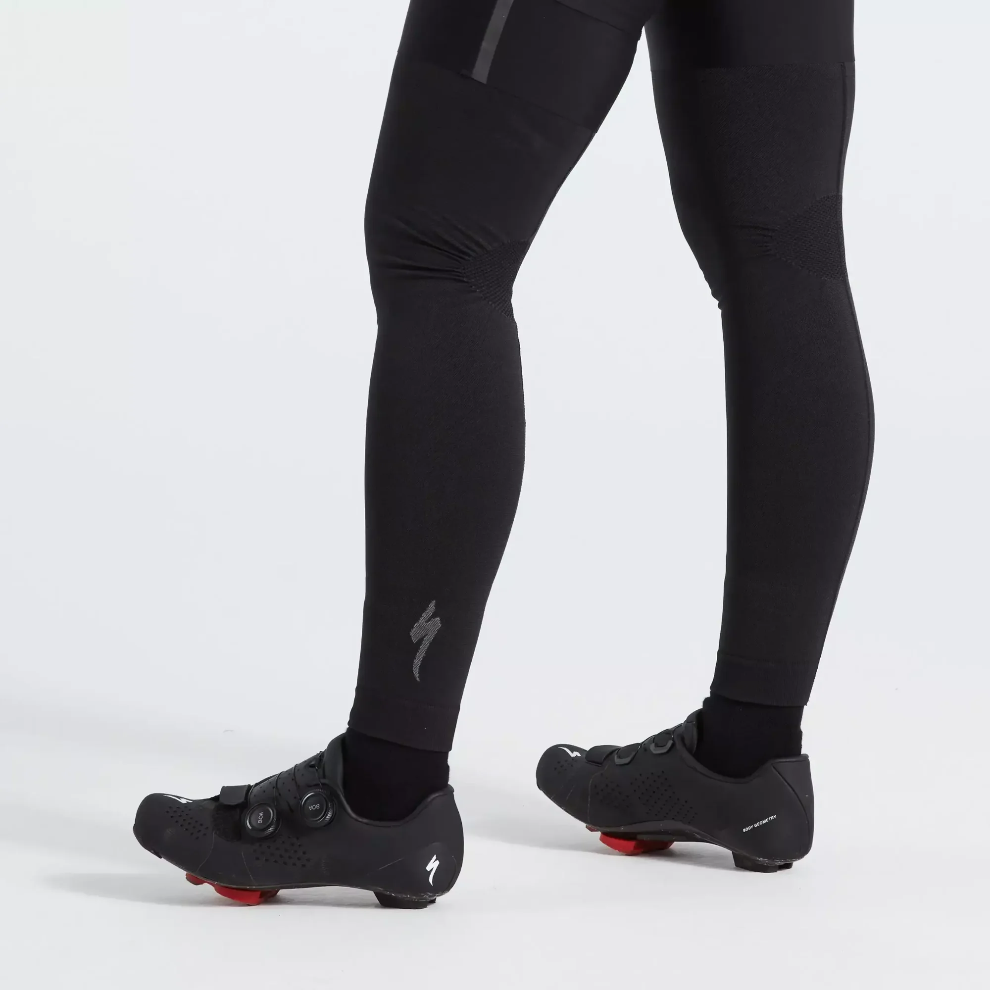 64322-240_APP_SEAMLESS-LEG-WARMER-BLK-M-L_REAR-3-4 seamless leg warmers