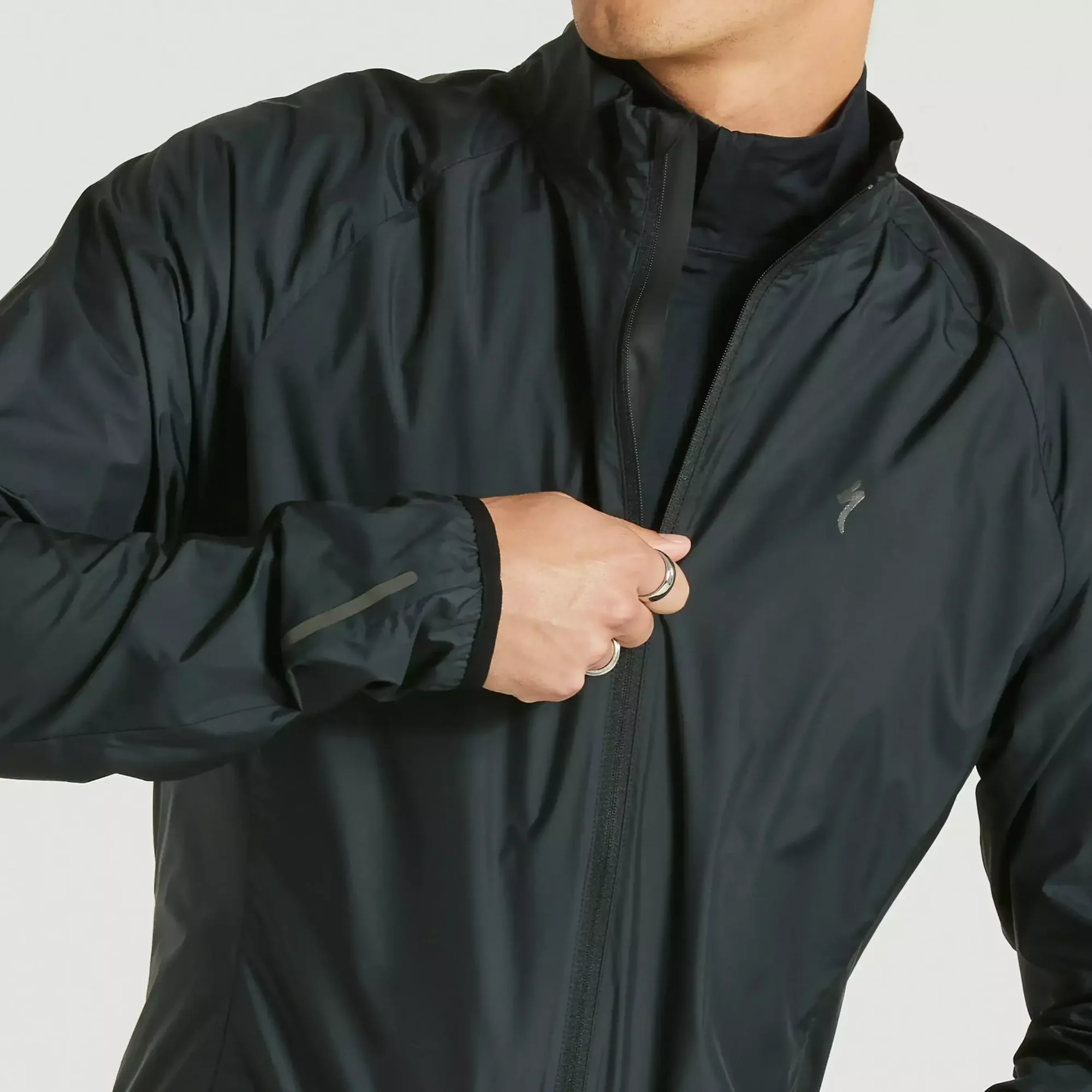 64421-690_APP_RACE-SERIES-WIND-JACKET-MEN-BLK-M_DETAIL1 men's sl pro wind jacket