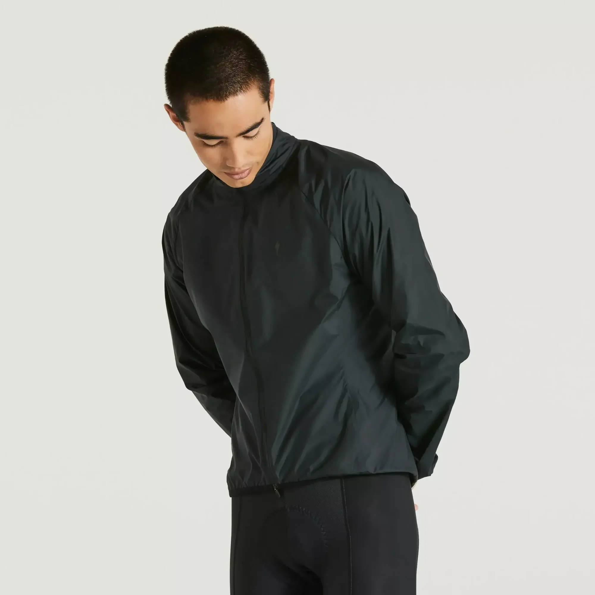 64421-690_APP_RACE-SERIES-WIND-JACKET-MEN-BLK-M_FRONT-3-4 men's sl pro wind jacket