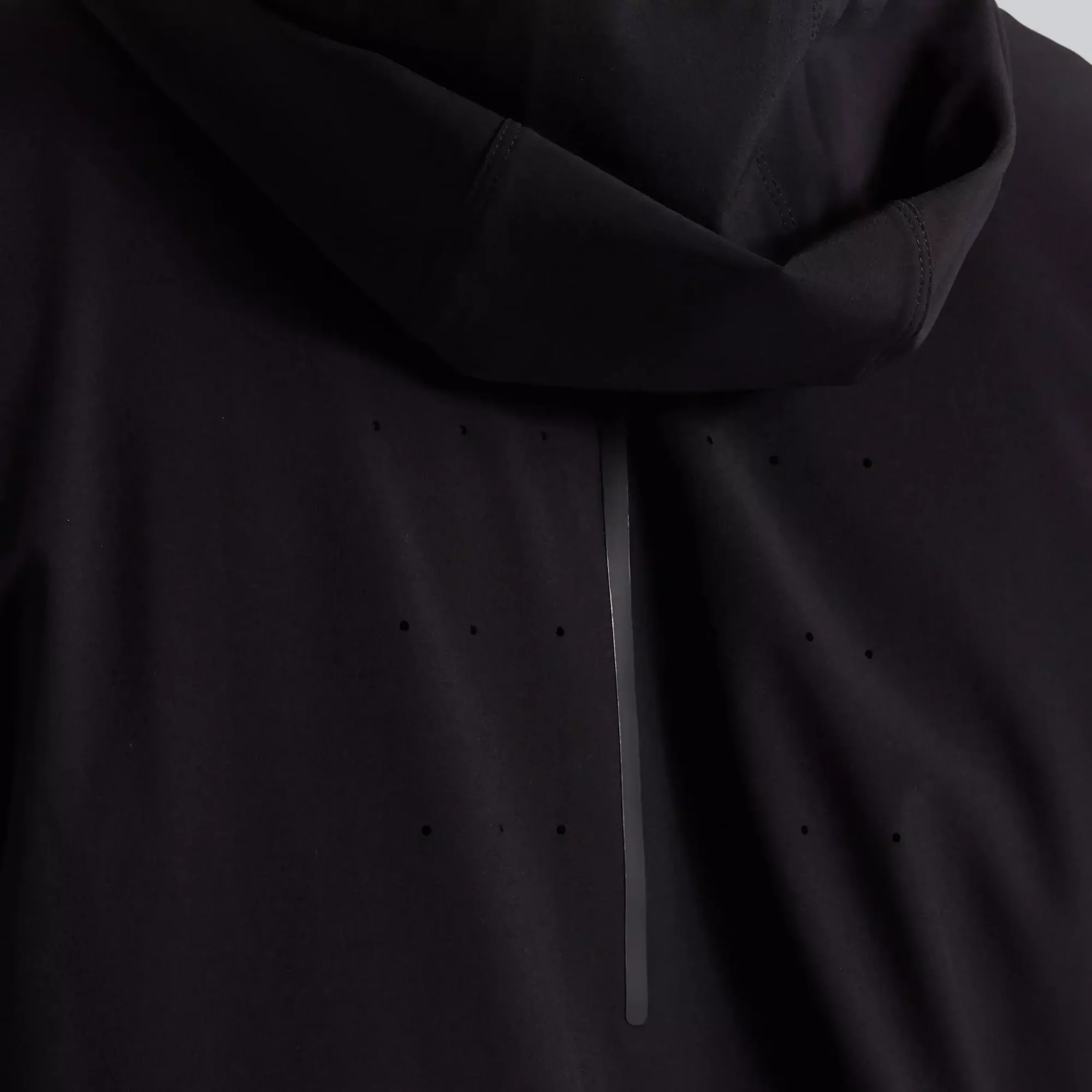 64421-780_APP_LEGACY-WIND-JACKET-MEN-BLK-M_DETAIL3 men's legacy wind jacket