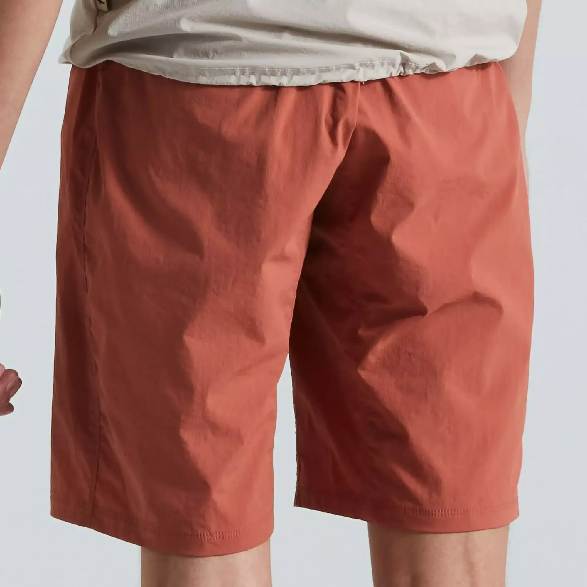 64522-0213_APP_ADV-AIR-SHORT-MEN-TRCTA-32_BACK men's adv air shorts