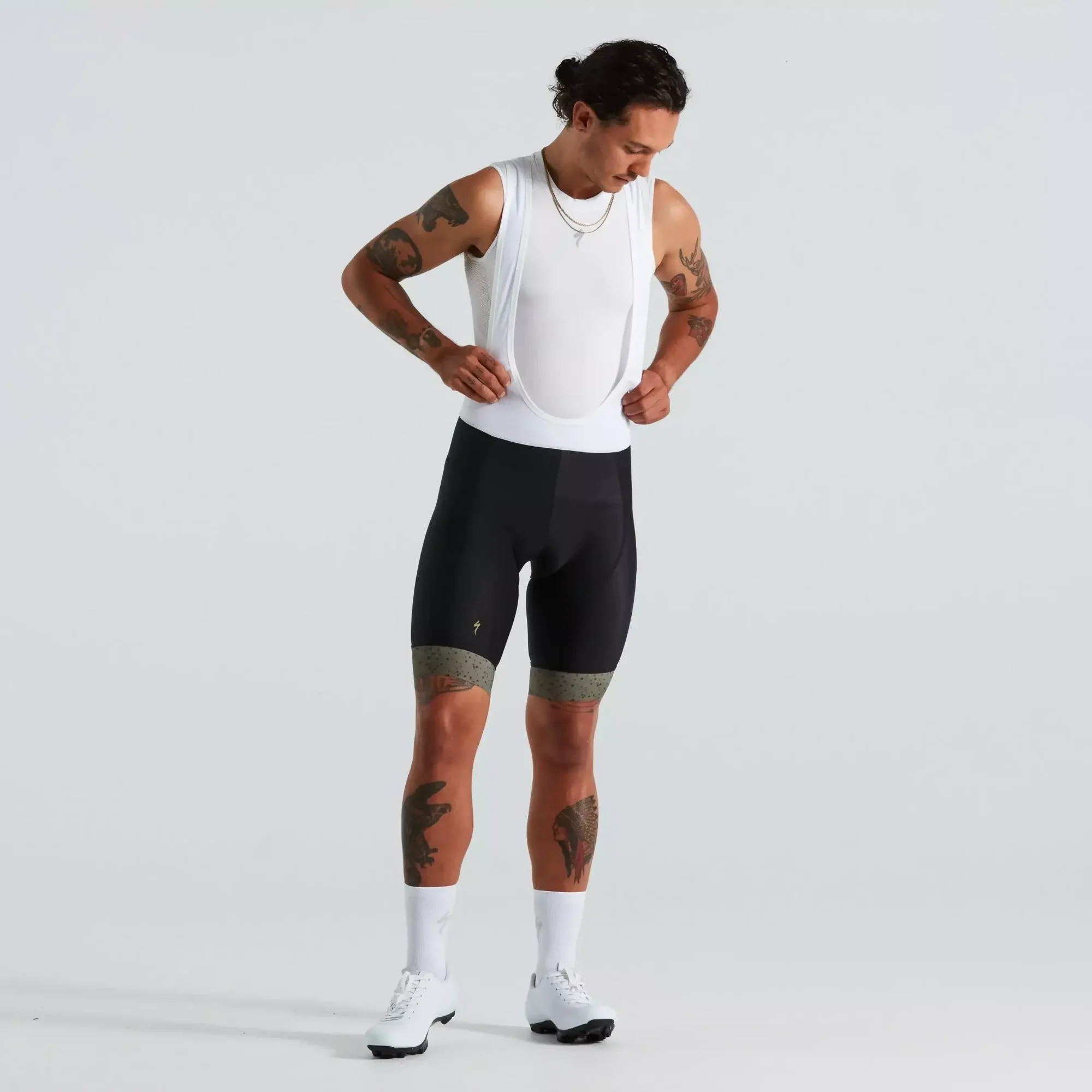 64522-132_APP_RBX-LOGO-BIB-SHORT-MEN-OAKGRN-M_HERO 64522 132 app rbx logo bib short men oakgrn m hero