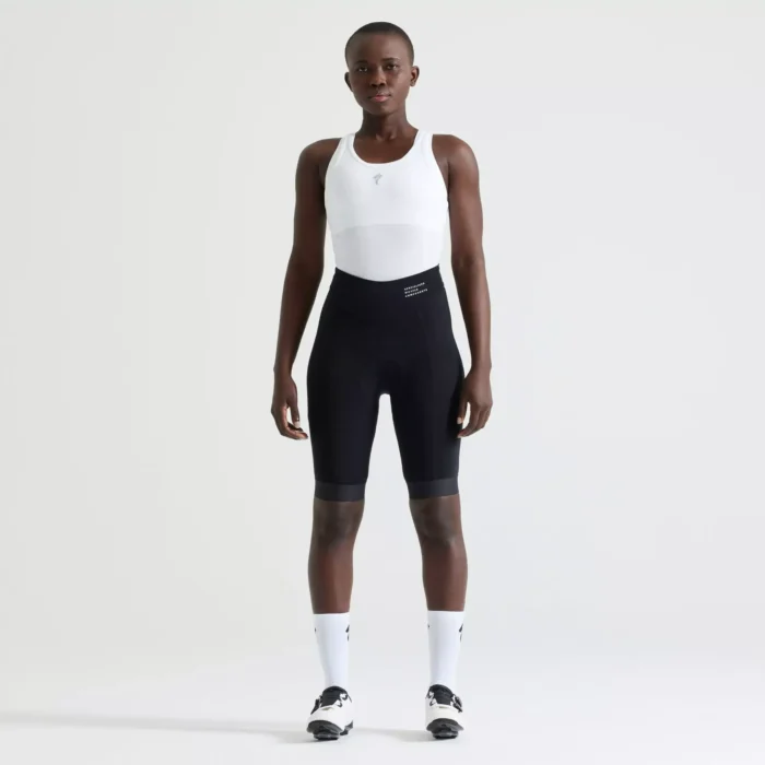 64523 354 app foundation short wmn blk hero