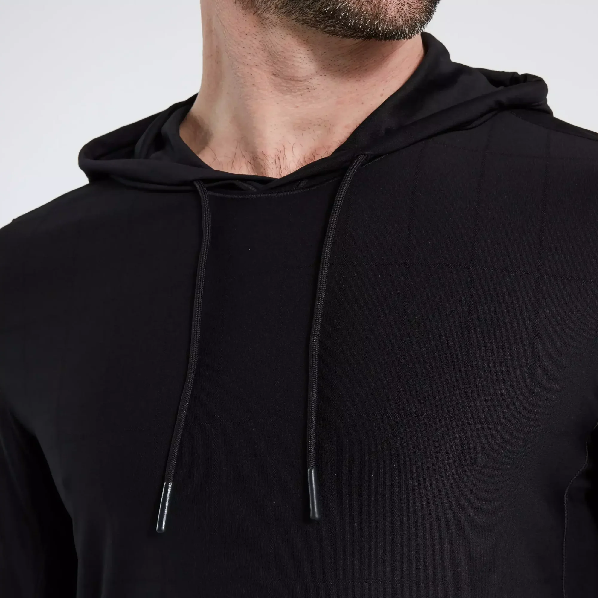 64621-560_APP_SPEED-OF-LIGHT-LIGHTWEIGHT-HOODIE-MEN-DARK-WASH-M_DETAIL1 men's lightweight hoodie speed of light collection