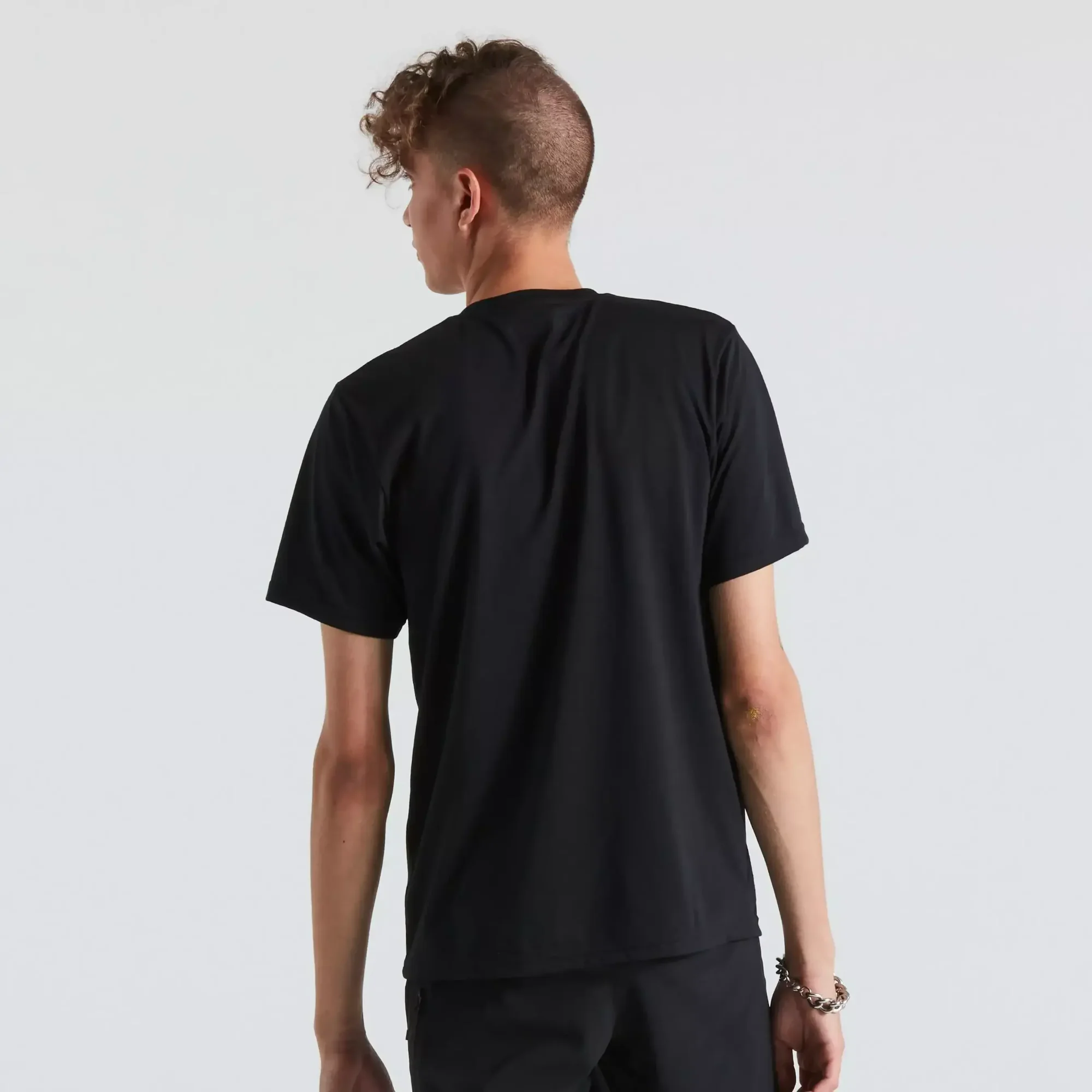 64622-363_APP_WORDMARK-TEE-SS-MEN-BLK-M_HERO_BACK men's wordmark short sleeve t shirt