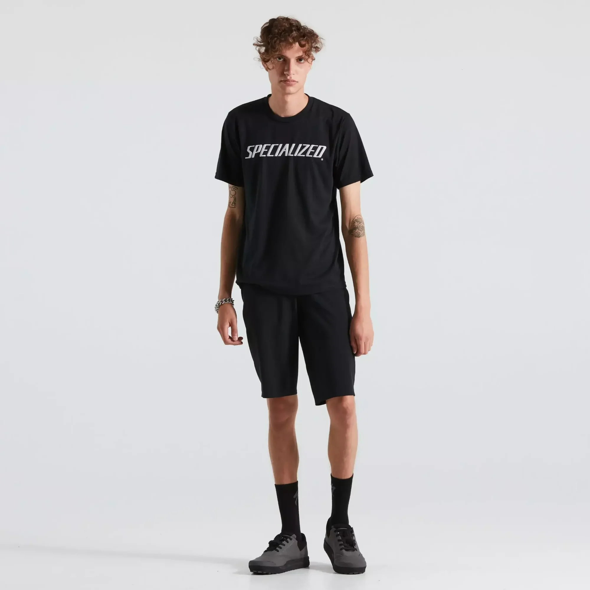 64622-363_APP_WORDMARK-TEE-SS-MEN-BLK-M_HERO_HERO men's wordmark short sleeve t shirt