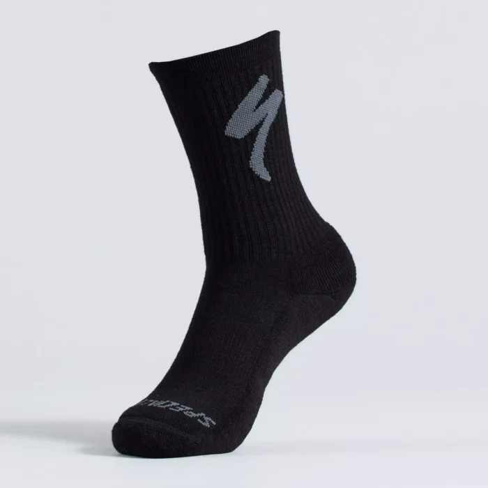 64722 320 app merino midweight tall logo sock blk m front 3 4