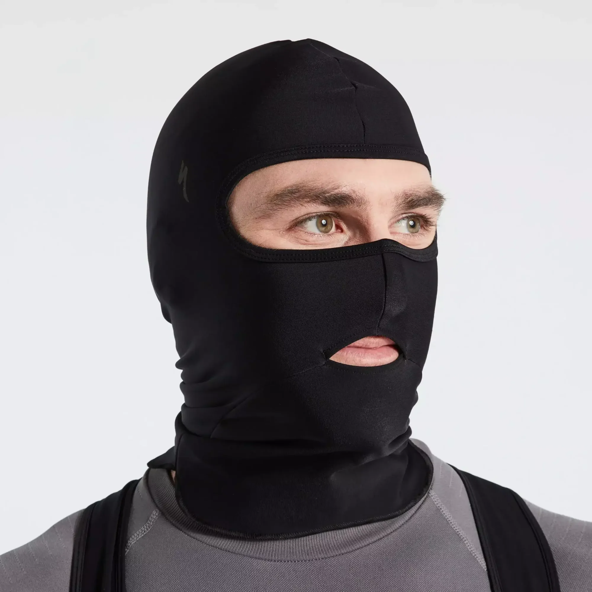 64822-560_APP_THERMAL-BALACLAVA-BLK-OSFA_FRONT-3-4 (1) thermal balaclava