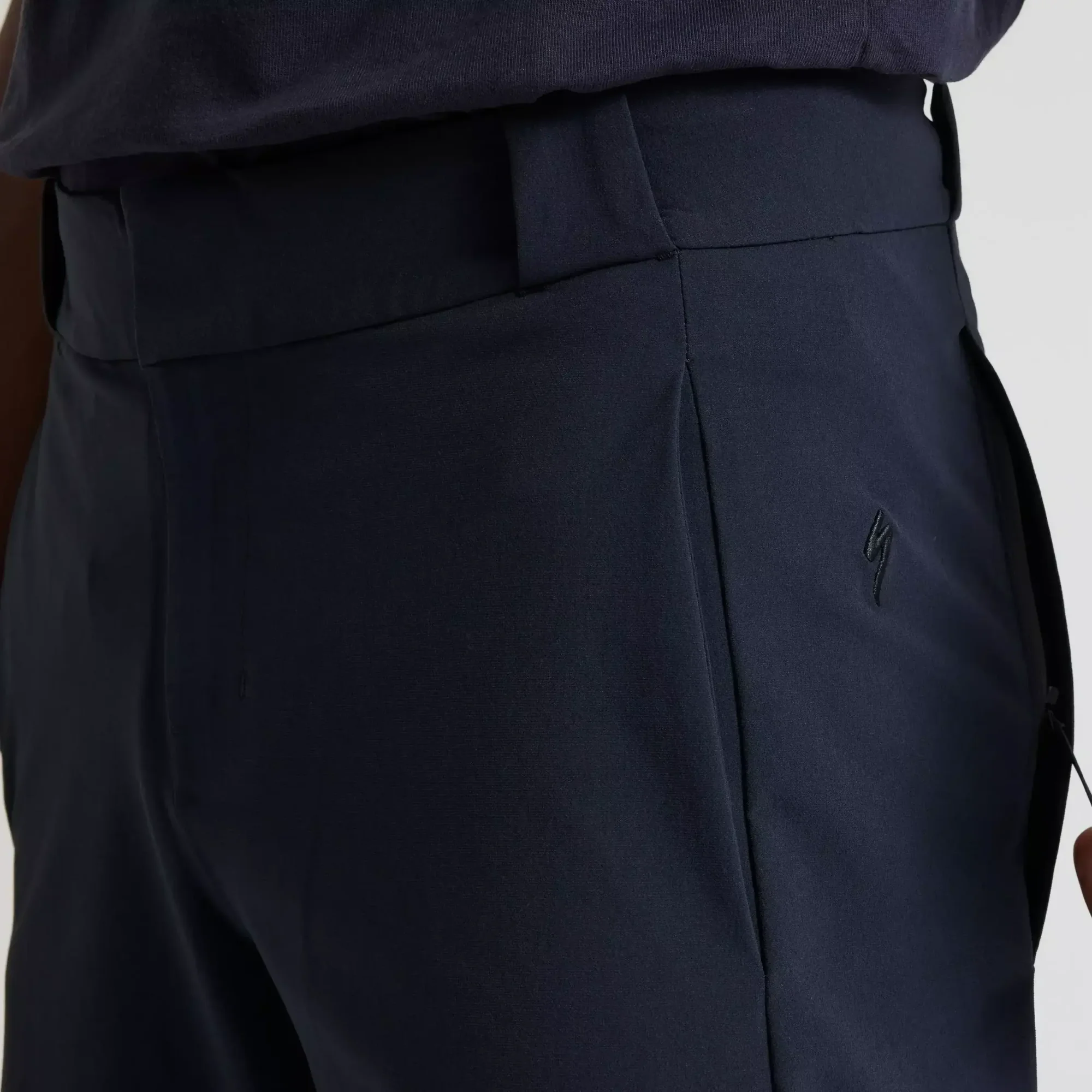 66023-0003_APP_STANDARD-PANT-MEN-BLK_DETAIL1 men's standard pant