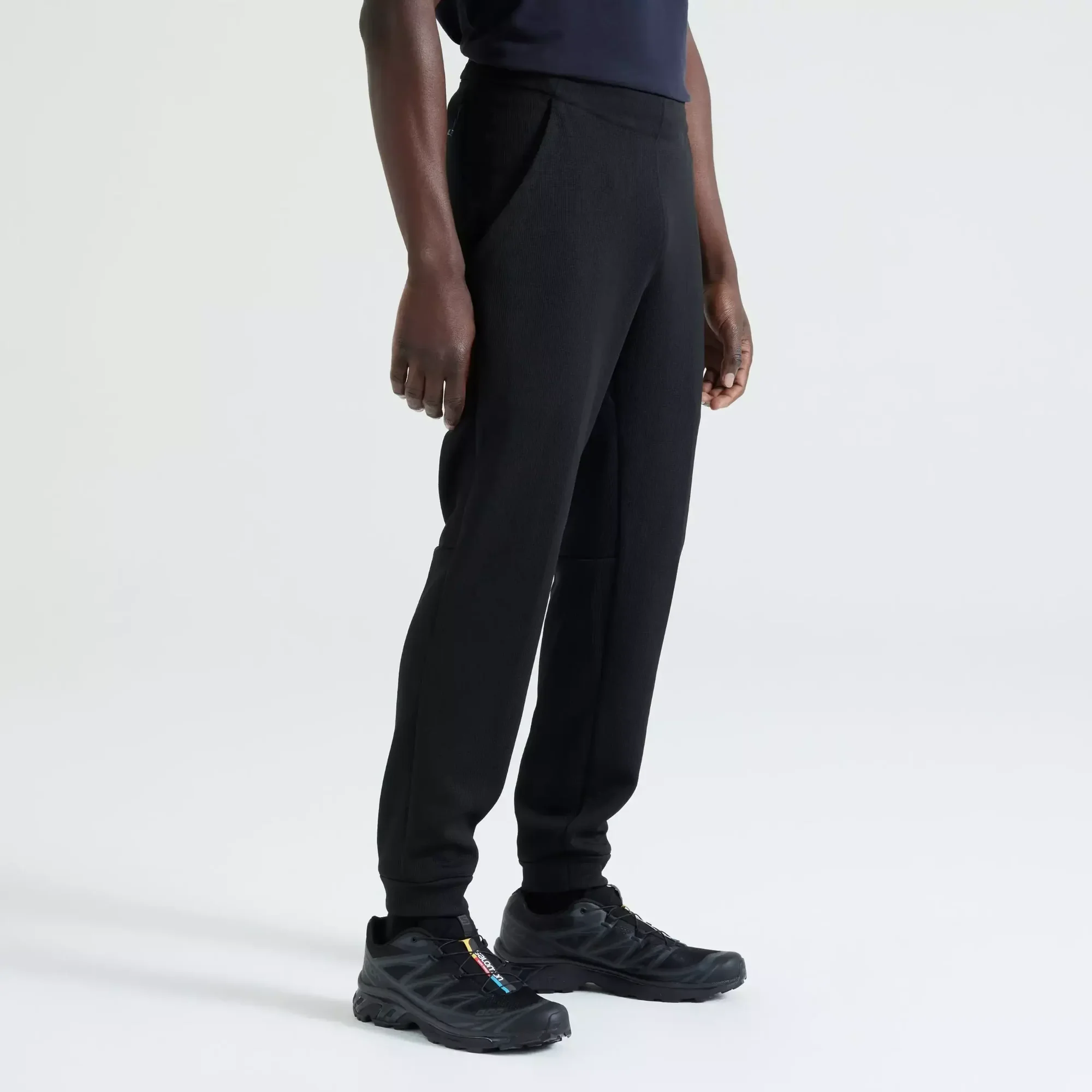 66023-020_APP_TRACK-PANT-MEN-BLK_FRONT-3-4 66023 020 app track pant men blk front 3 4