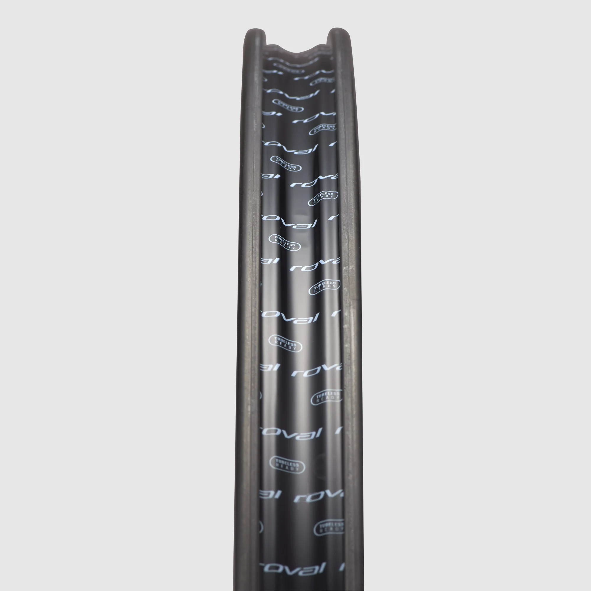 30021-510_WHL_RAPIDE-CL-TUBELESS-FRONT-SATIN-CARBON-SATIN-BLK-700C_WIDTH roval rapide cl ii