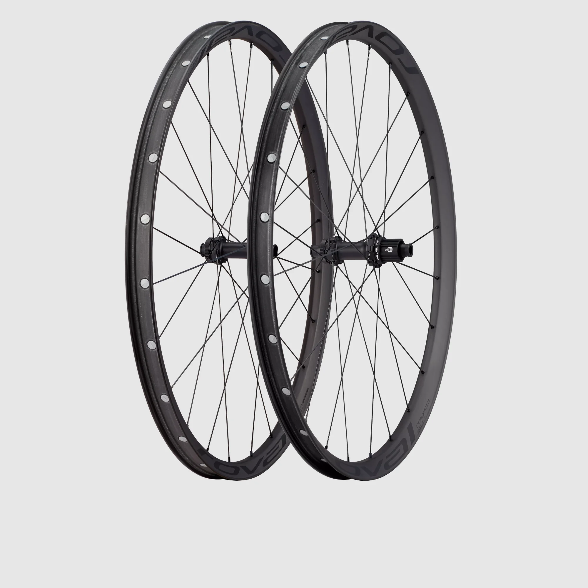 30121-210_WHL_CONTROL-SL-29-CL-BOOST-WHEELSET-SATIN-CARBON-SATIN-BLK_HERO 30121 210 whl control sl 29 cl boost wheelset satin carbon satin blk hero