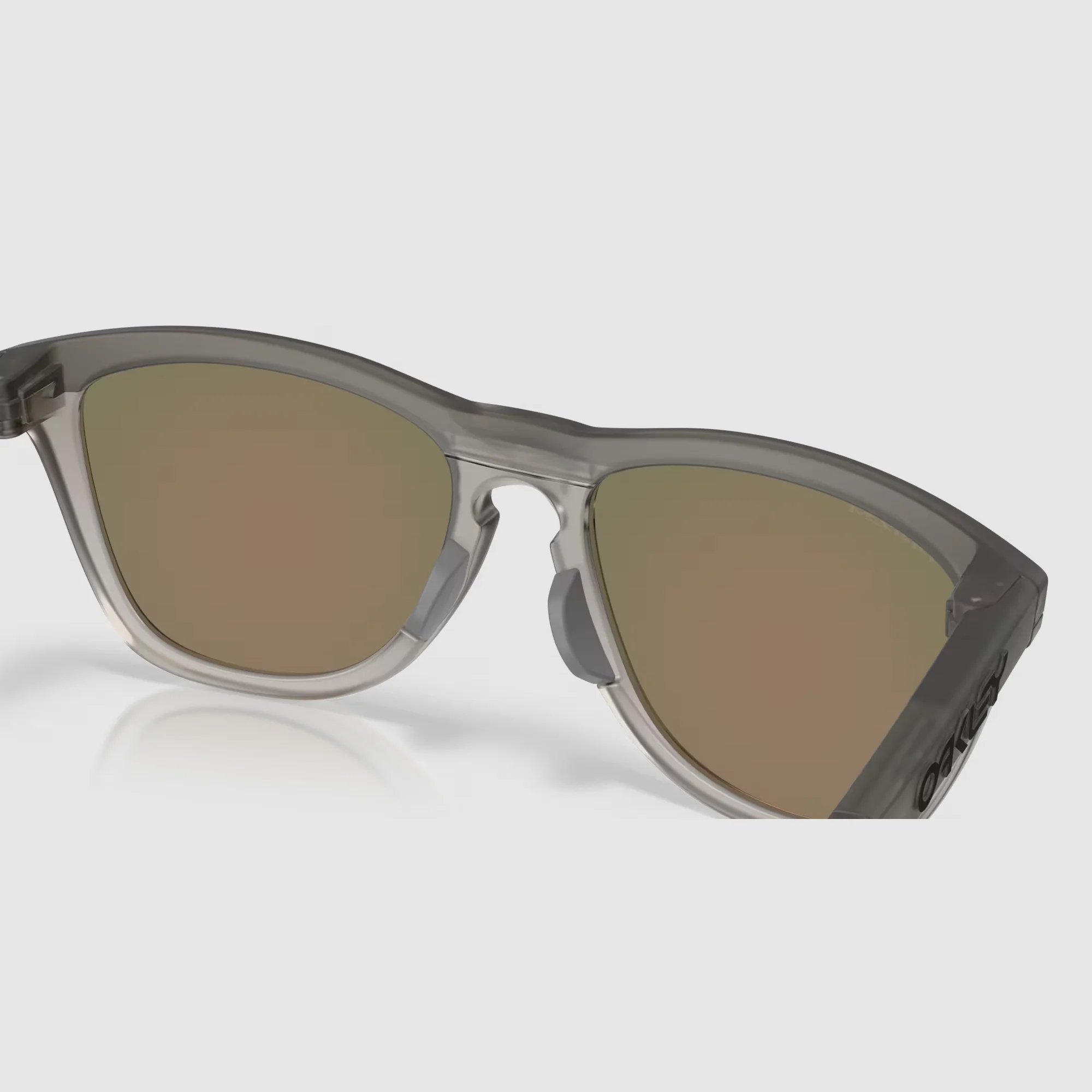 0OO9503__950301__P21__shad__al4 oakley frogskins™ range xl