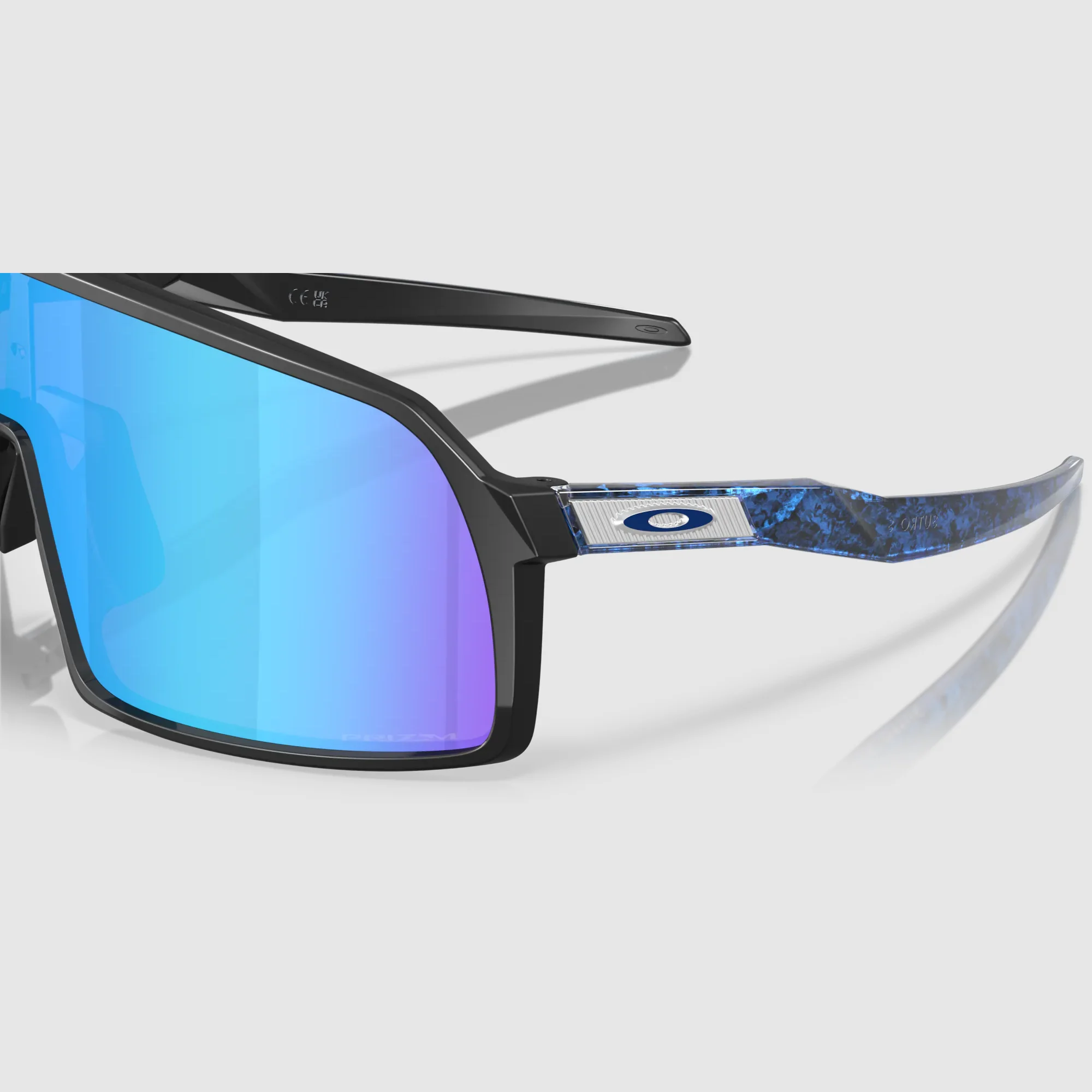 0OO9462__946214__P21__shad__al3 oakley sutro s fathom collection