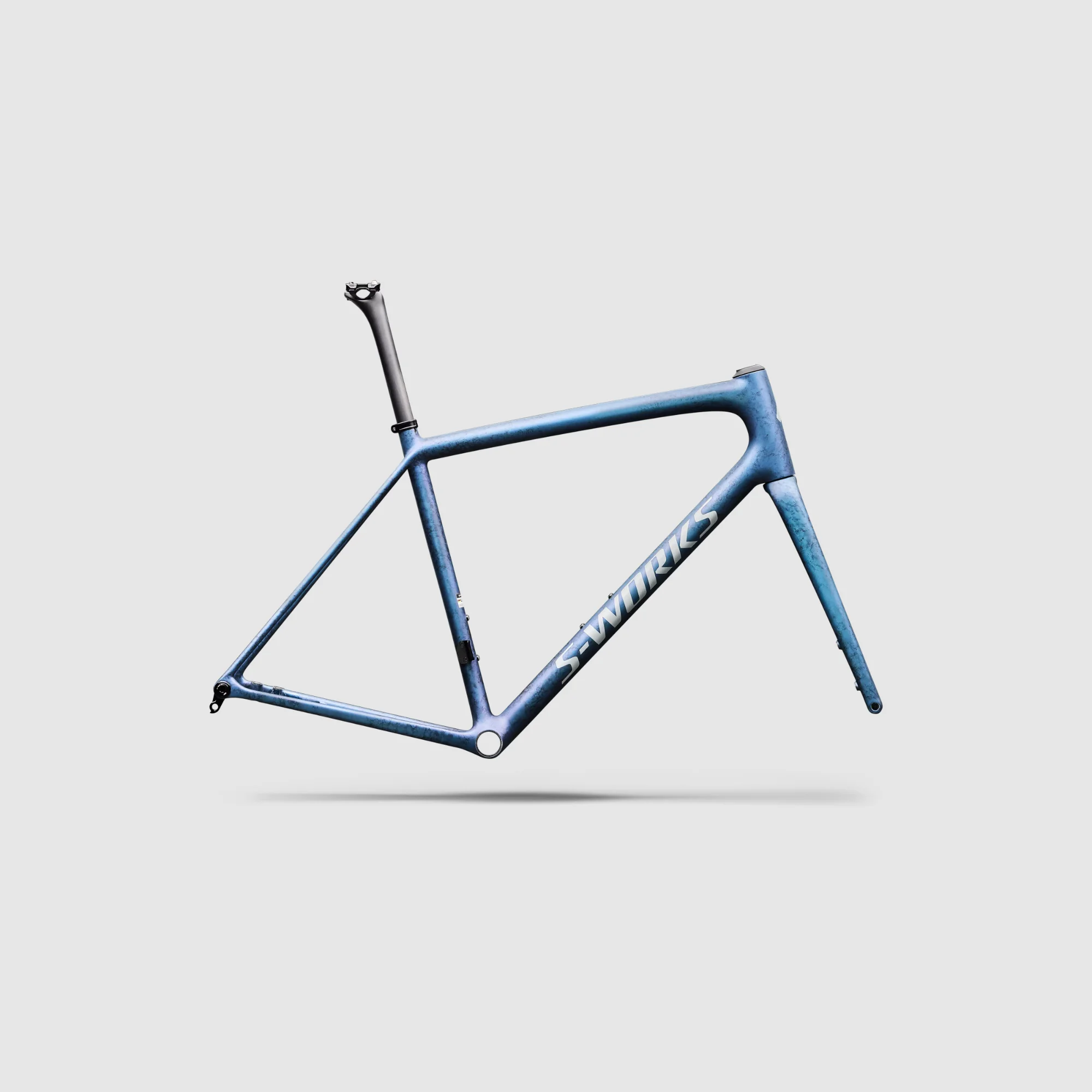 77226-01_AETHOS-SW-FRMSET-CYNPRPCMLN-GRYBLU-SHDWSIL_HERO_DARK-PDP s works aethos 2 frameset