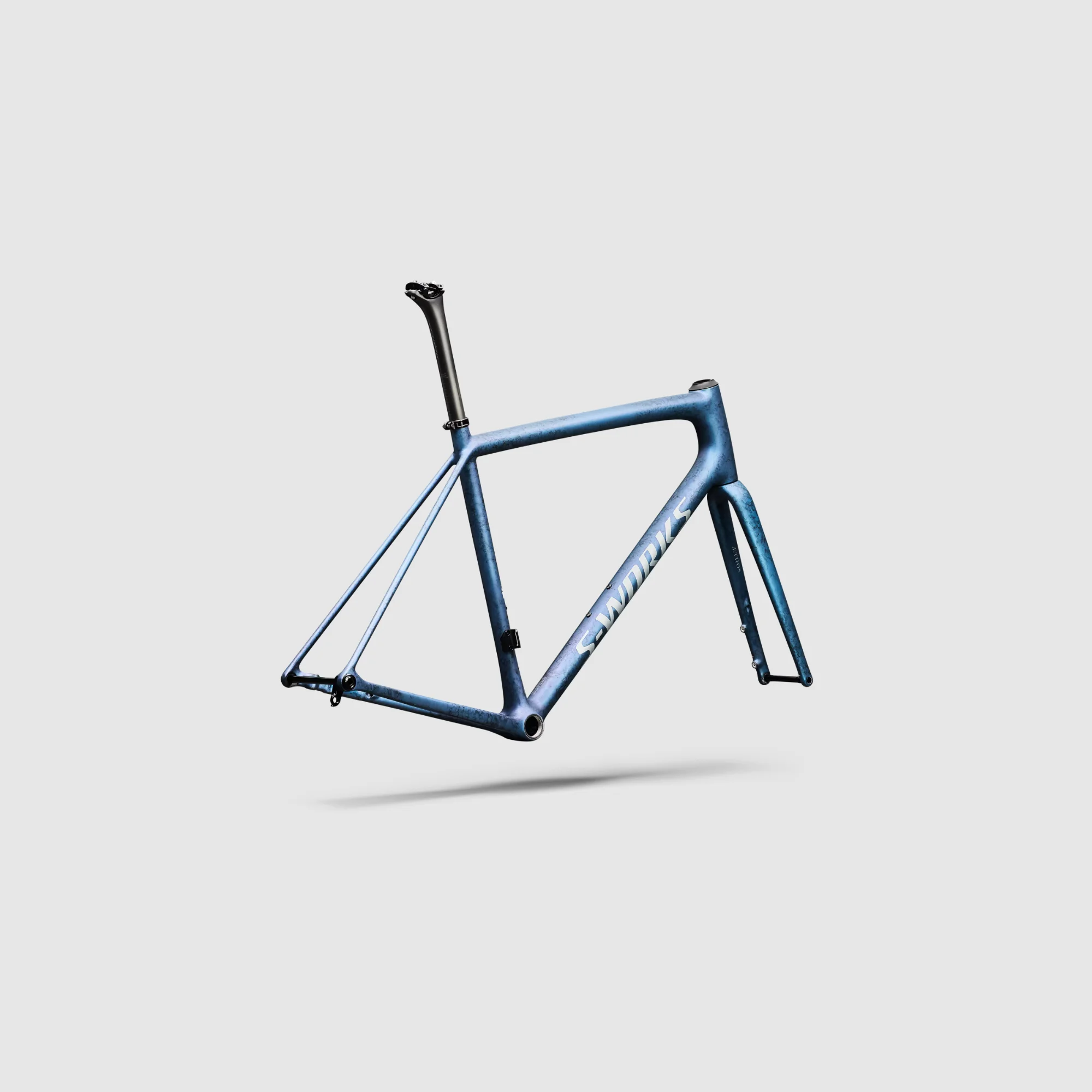 77226-01_AETHOS-SW-FRMSET-CYNPRPCMLN-GRYBLU-SHDWSIL_RDSQ_DARK s works aethos 2 frameset