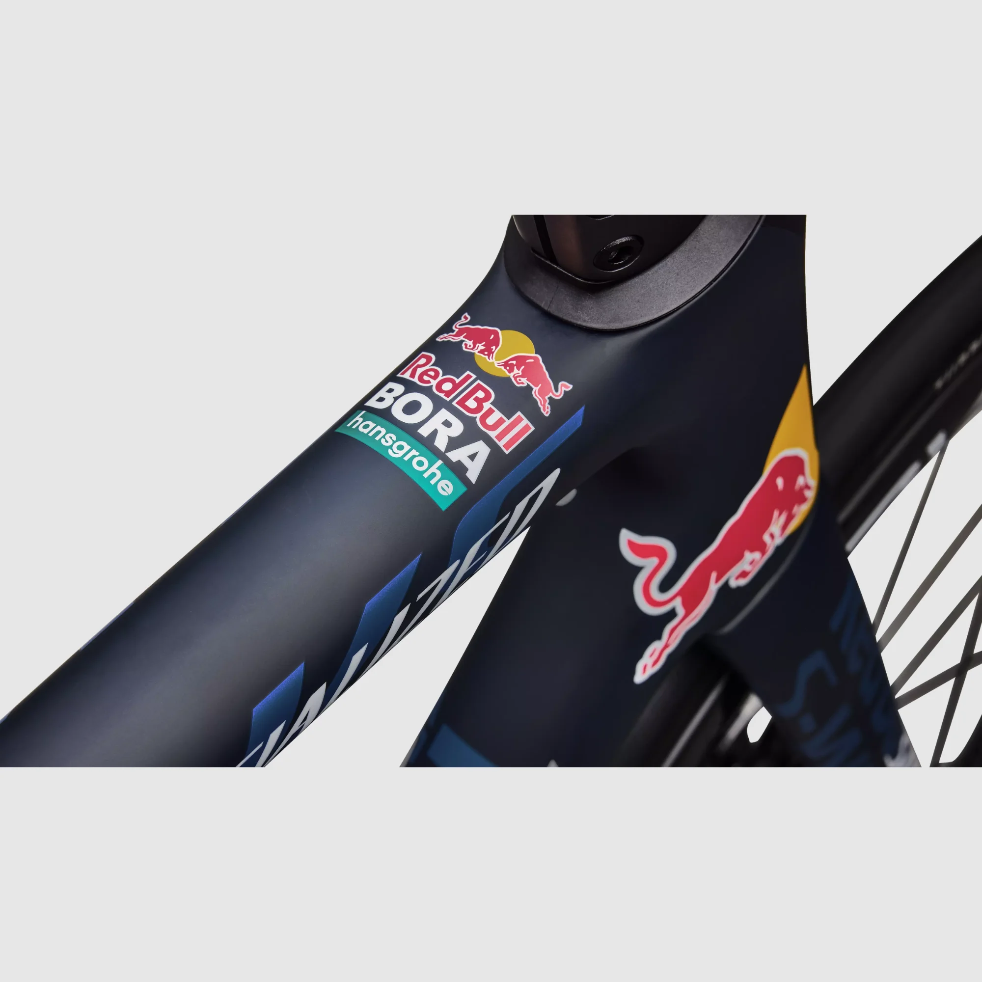 94926-09_TARMAC-SW-LTD-TDF-DPBLU-METWHTSILD8-CROP1_DARK s works tarmac sl8 ltd red bull 2025 tdf